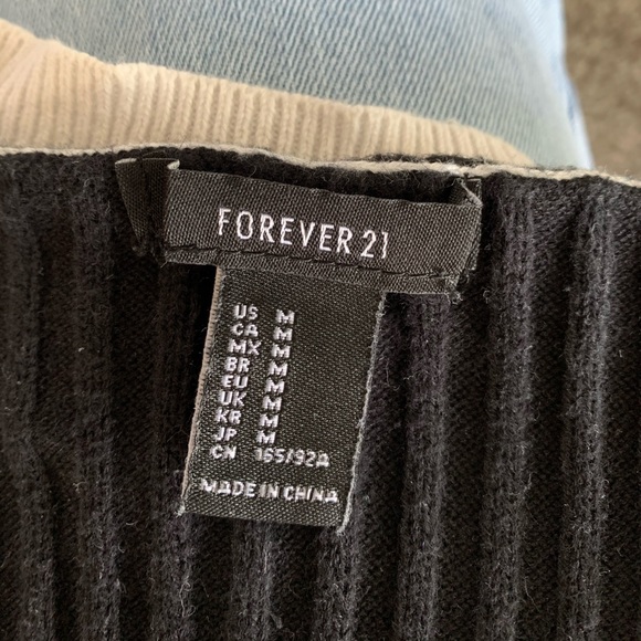 Forever21 & COS tops - Picture 5 of 6